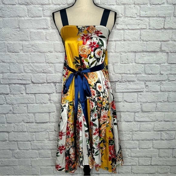 Katharine Kidd Lalita Yellow & Navy Flowy Floral Dress - Picture 5 of 16